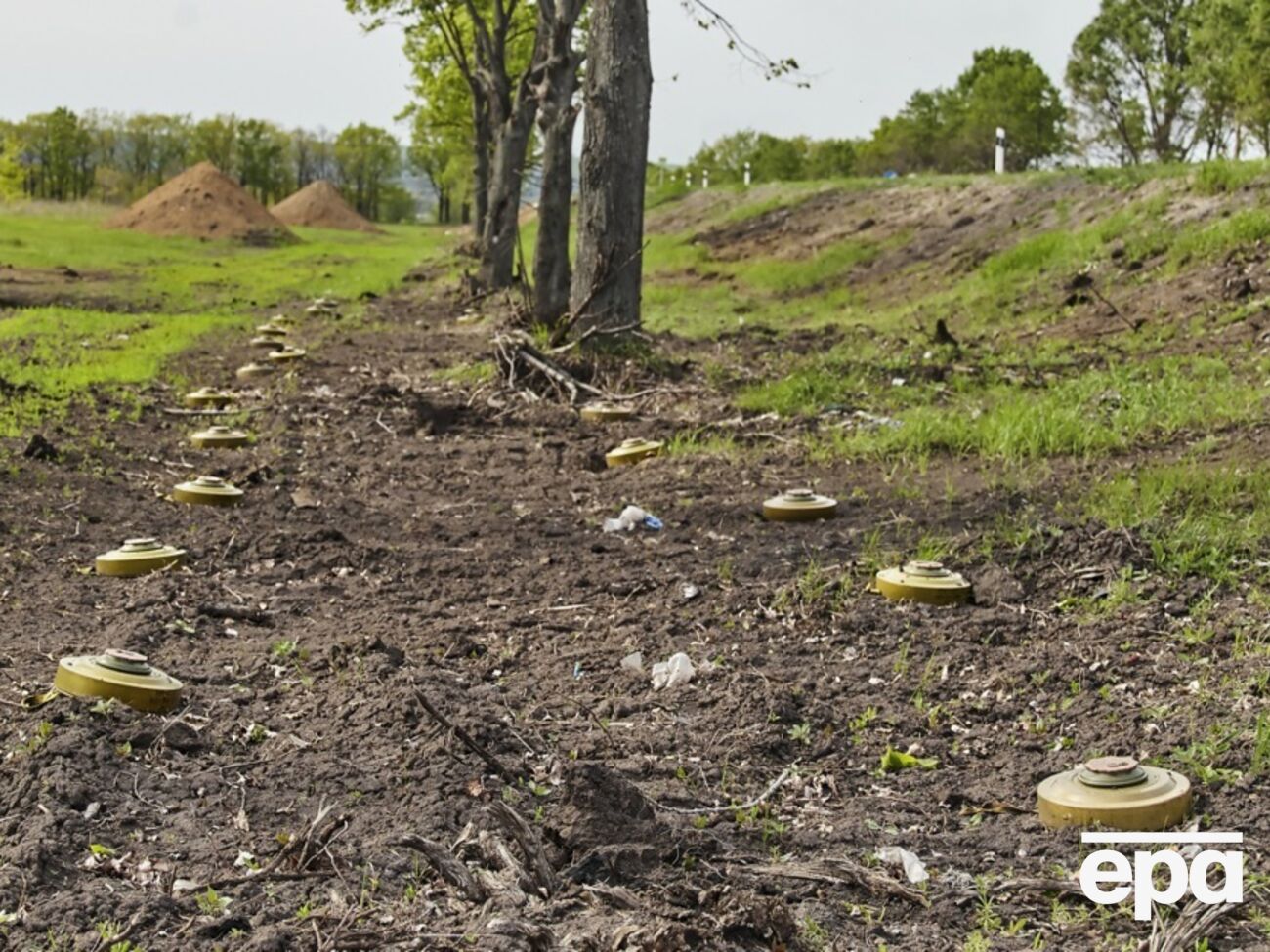 Россияне установили обширные минные поля на оккупированных территориях, чтобы не допустить проникновения сил обороны Украины на линию фронта, отметили в правительстве Норвегии