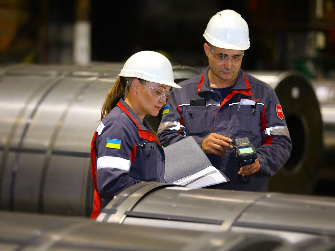 Компания передала на фронт 212 специальных мобильных укрытий – современные "крыивки" могут служить полевым жильем и защитой от артиллерийских обстрелов