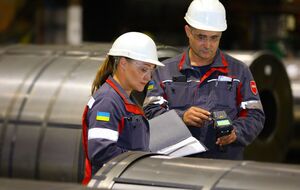 Компания передала на фронт 212 специальных мобильных укрытий – современные "крыивки" могут служить полевым жильем и защитой от артиллерийских обстрелов