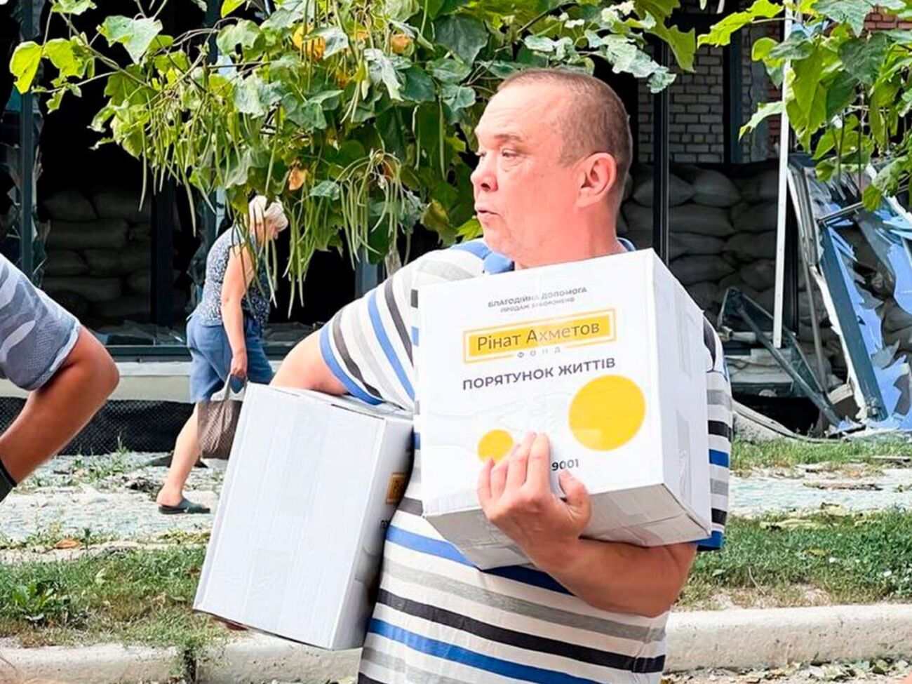 С начала полномасштабной войны Фонд передал более 280 тыс. наборов для жителей Донецкой области и тех, кто временно эвакуировался из региона