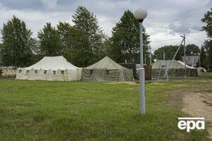 Згідно із супутниковим фото, приблизно третину наметів у таборі ПВК "Вагнер" у селі Цель біля Осиповичів уже прибрали, зазначали 24 серпня ЗМІ