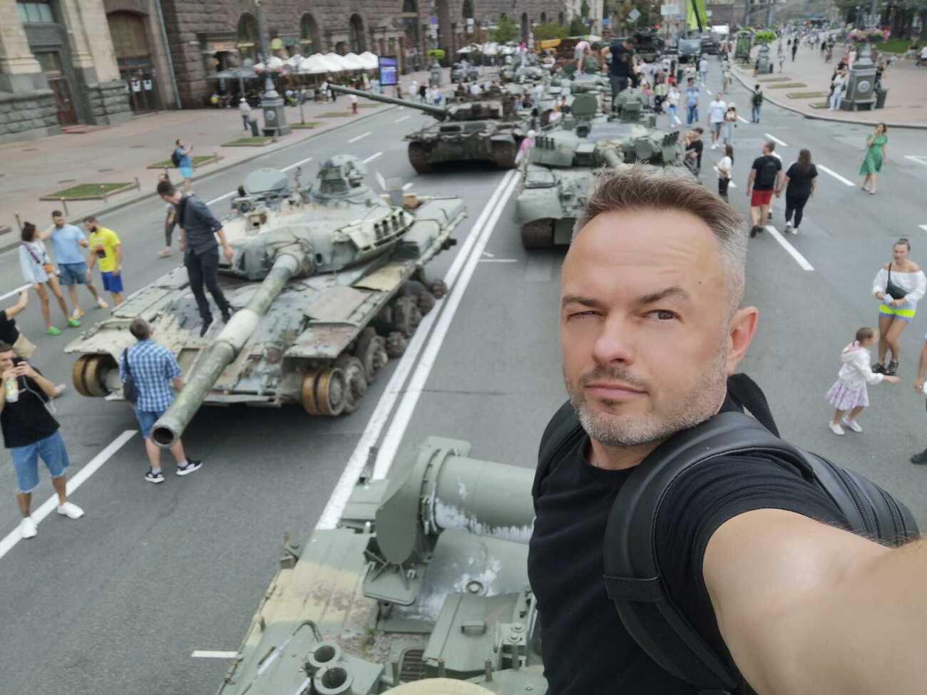 Акт про проголошення незалежності України склали із трьох речень – 597 літер. Довгий документ міг спричинити дискусію, яка б затяглася на тижні