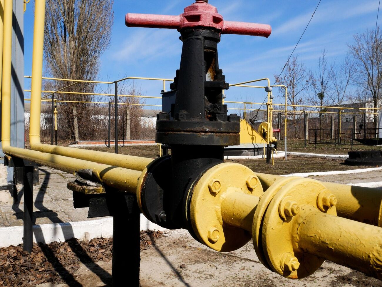 В результате ракетного удара были повреждены газовые сети