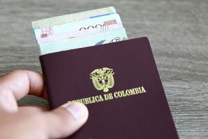 Небінарні громадяни у своїх паспортах матимуть позначку Х