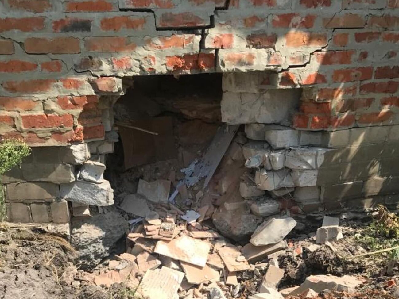 Оккупанты регулярно обстреливают Харьковскую область