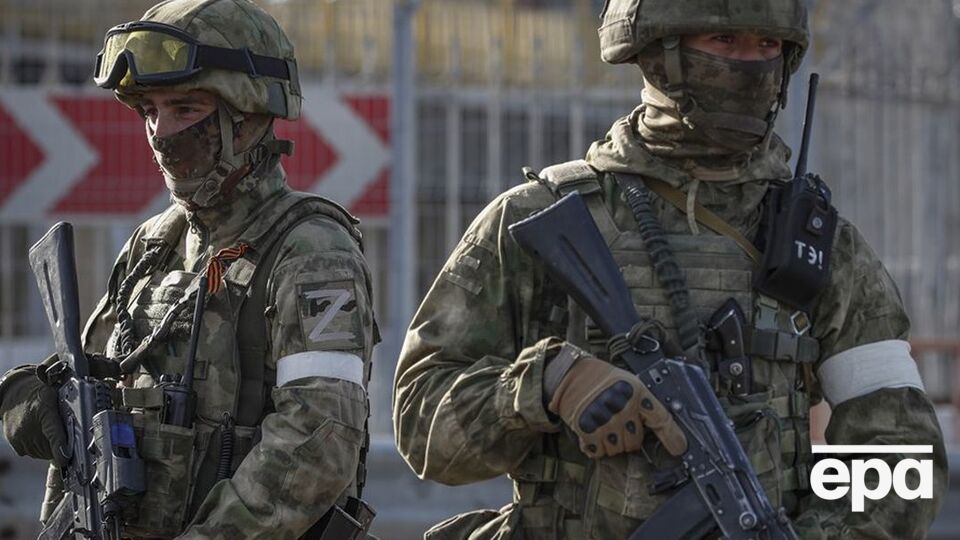 Російські окупанти захоплюють житло місцевих жителів