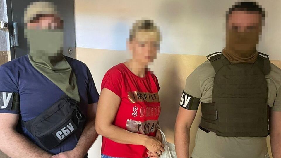 Женщина согласилась работать на РФ после деоккупации города, считают спецслужбы