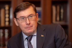 Команда президента не задоволена незалежністю НАБУ та САП і хоче позбавити їх можливості працювати у справах, які ведуть на Банкову. Отже, пропонується віддати такі справи в СБУ