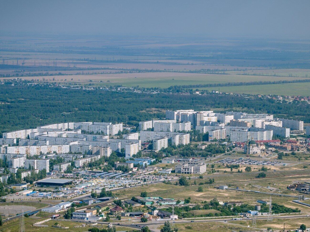 После серии взрывов в Энергодаре оккупанты срочно эвакуировали местную "военно-гражданскую администрацию", отметили в ГУР Минобороны Украины