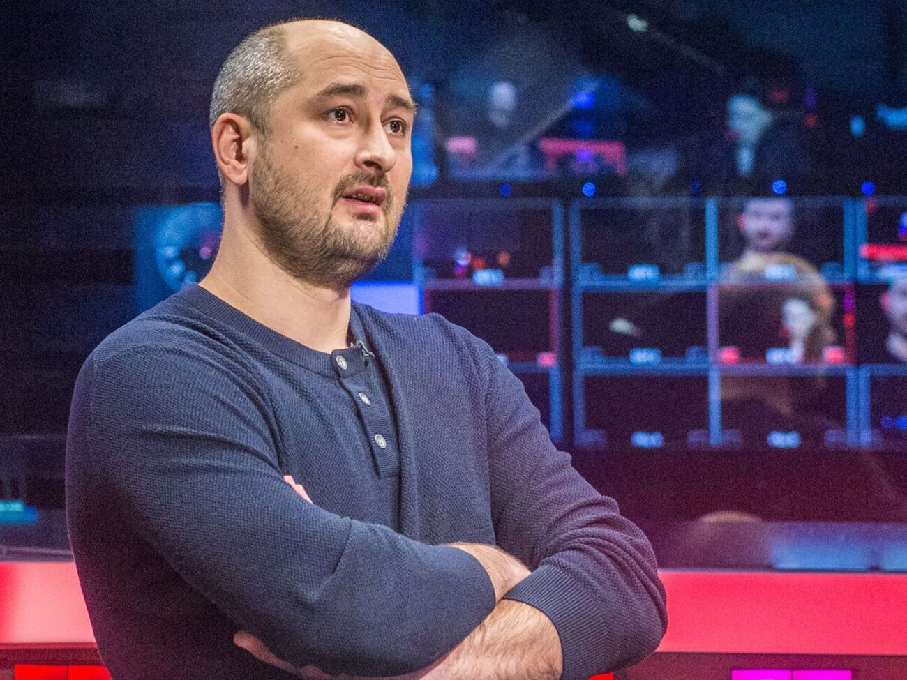Бабченко заплатил штраф в размере €100 за четыре яйца, брошенных в здание посольства РФ в Эстонии