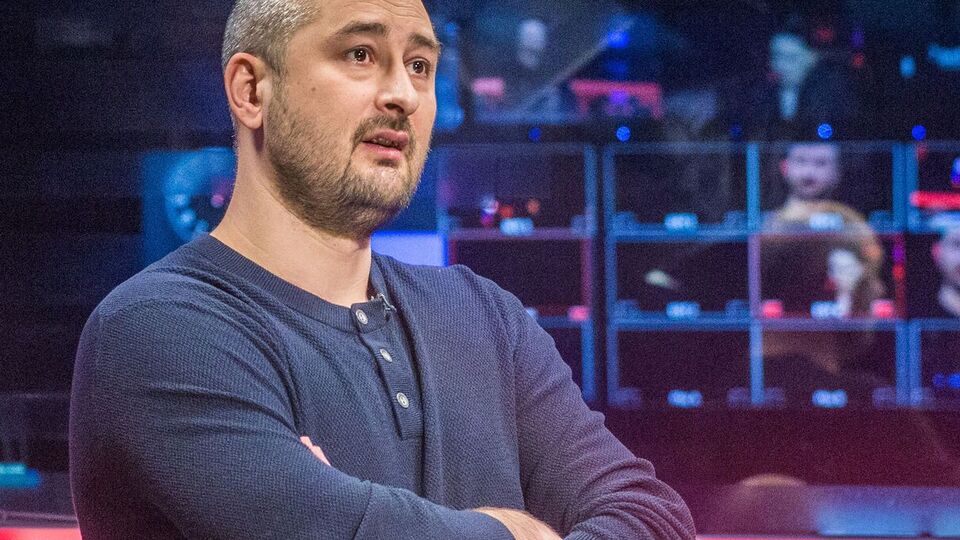 Бабченко заплатил штраф в размере €100 за четыре яйца, брошенных в здание посольства РФ в Эстонии