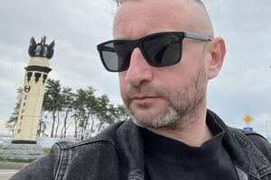Жадан про Харків: Навіть у центрі крізь асфальт і плитку б'ється трава – магазинчики й офіси порожні, не працюють, ніхто не доглядає хідників