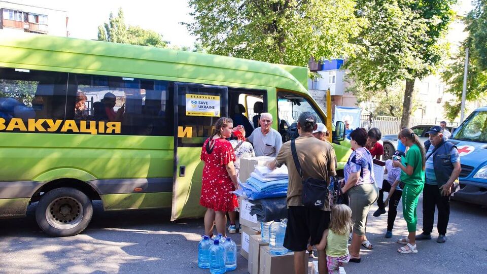 В ОВА призывают людей уезжать из-под обстрелов