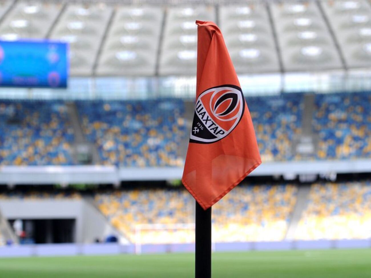 Серіал розповідає про виклики, з якими не стикалася жодна команда в сучасному спорті