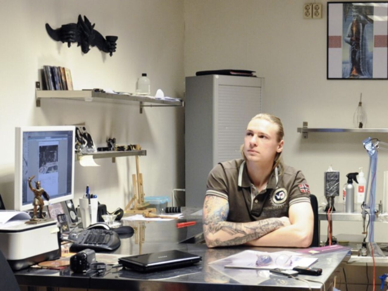 Петровский с 16 лет жил в Норвегии, а после депортации оттуда за участие в боях против Украины нашел способ получить ВНЖ в Финляндии