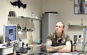 Петровский с 16 лет жил в Норвегии, а после депортации оттуда за участие в боях против Украины нашел способ получить ВНЖ в Финляндии