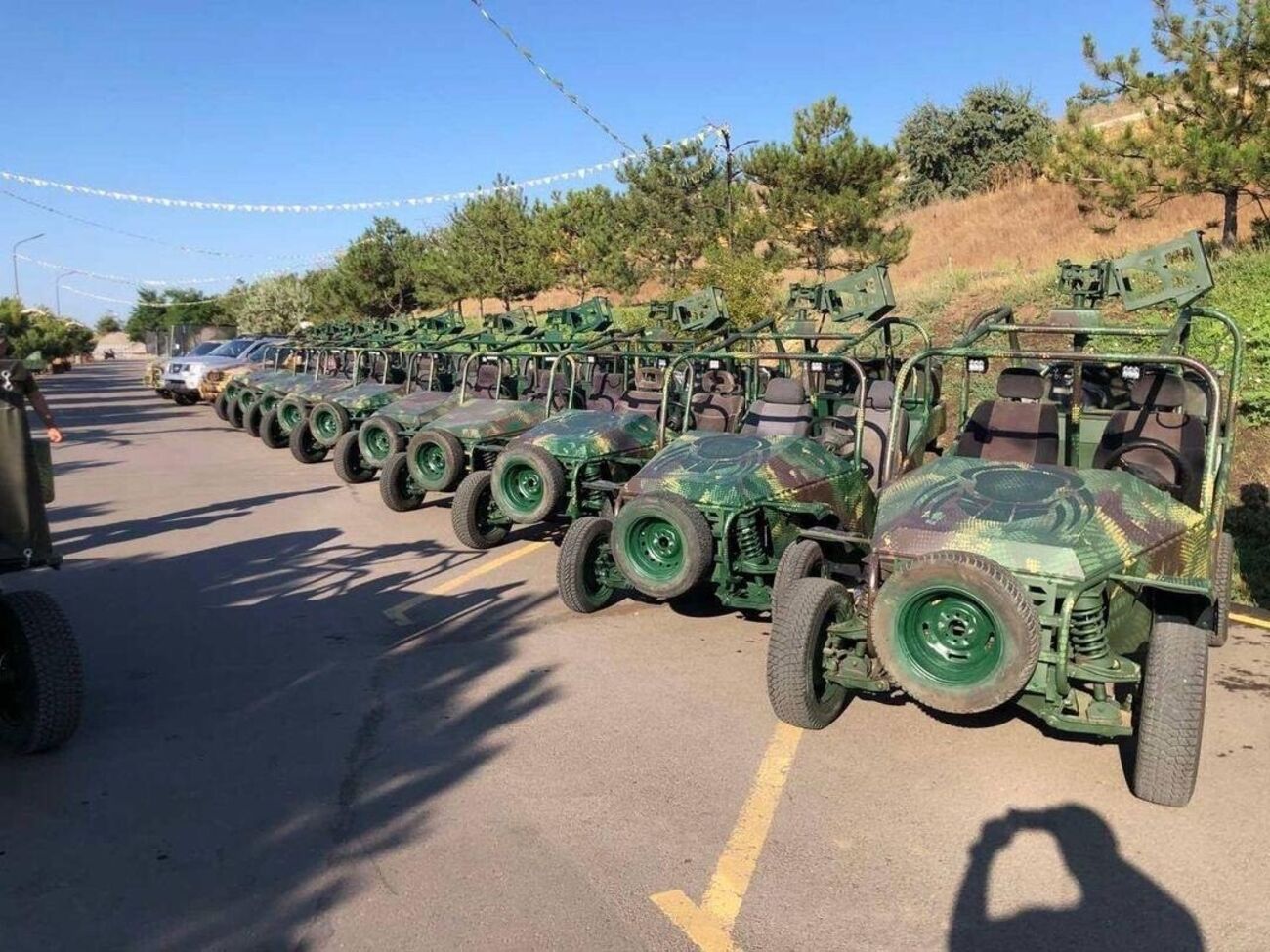 Группа "Метинвест" за полтора года полномасштабной войны передала 441 автомобиль разного назначения