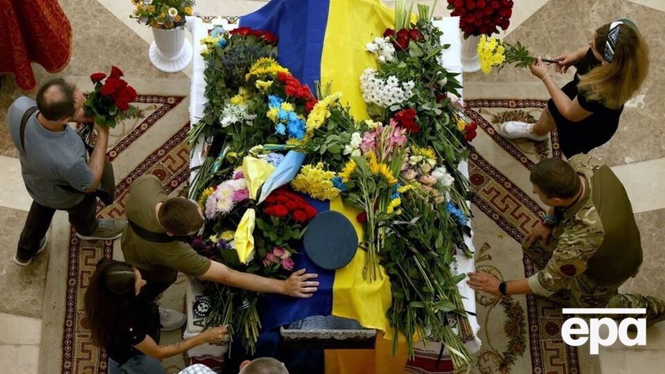 В Киеве простились с известным пилотом