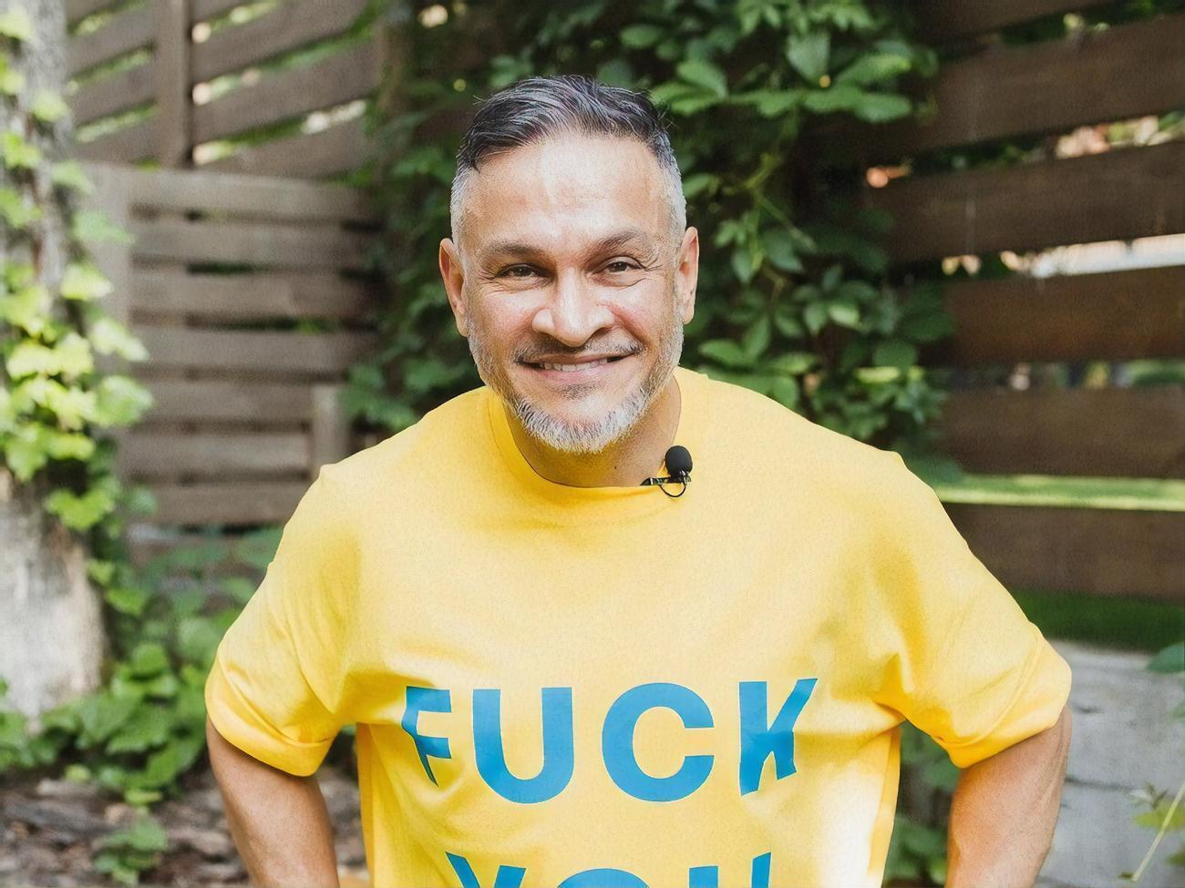 Хіменес-Браво народився в Колумбії