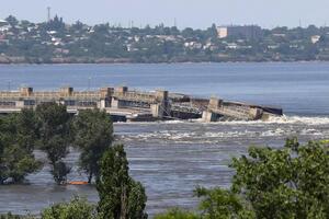 Последствия подрыва Каховской ГЭС сняли с дрона