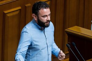 Дубінський вважає, що його "політично переслідують"