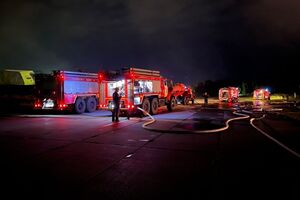 Управление МЧС по Псковской области подтвердило, что в результате атаки загорелись самолеты Ил-76, но не уточнило их количество