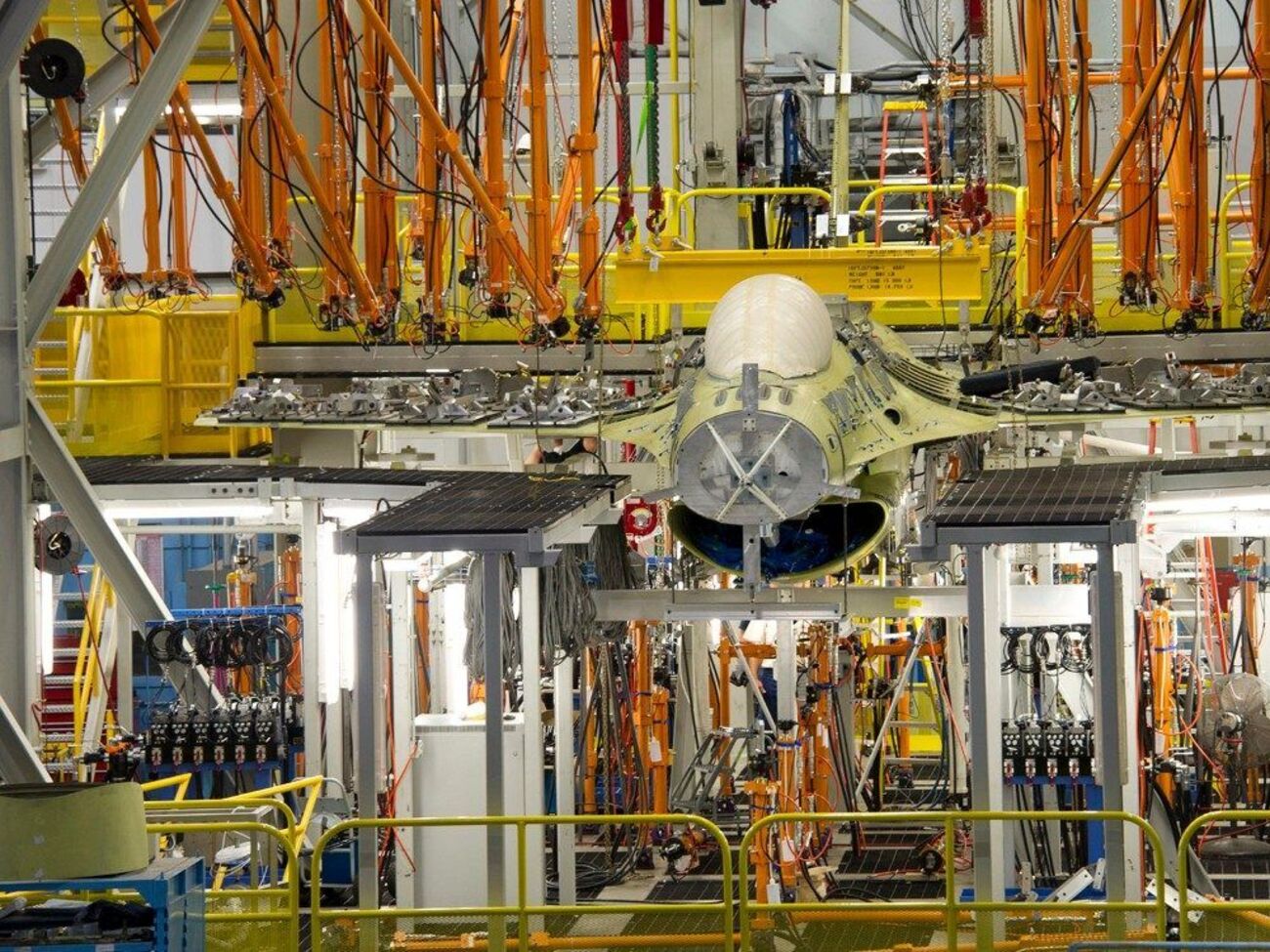 Окончательную сборку истребители проходят в США