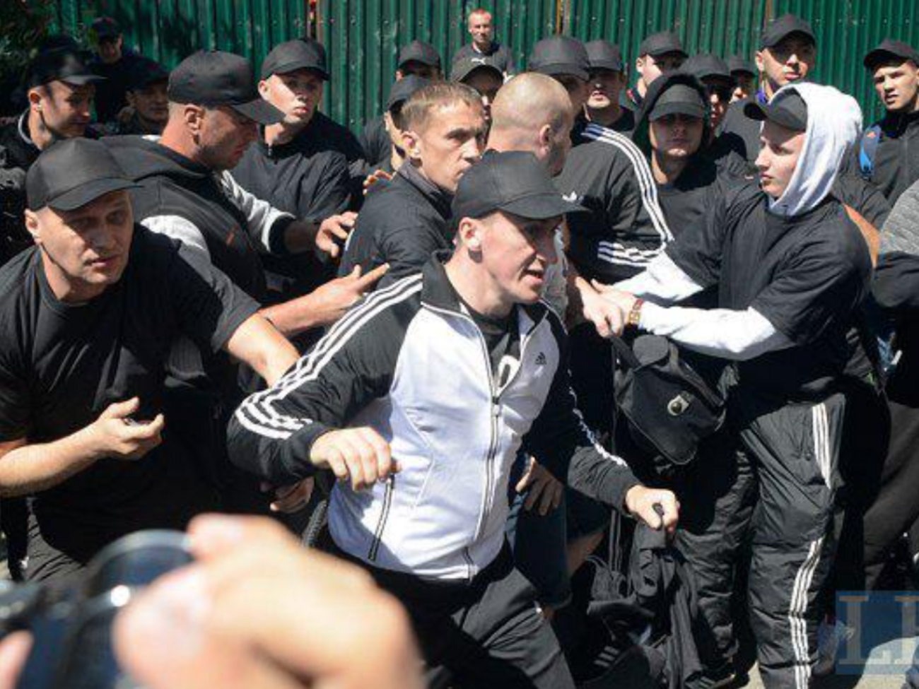 За інформацією видання, Мешков фігурував у справі про викрадення людини