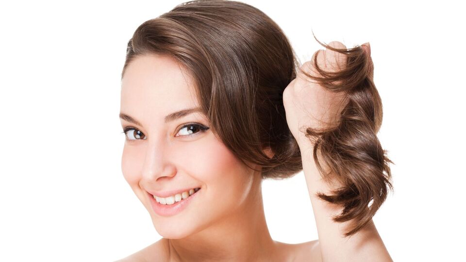 Волосся не можна травмувати механічно