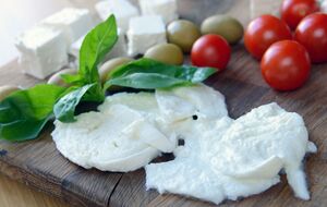 Для цієї закуски можна вибирати різні види сиру