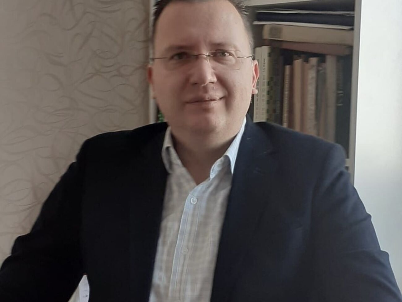 "Доїння" корупціонера – один із найприбутковіших бізнесів в Україні. Середньорічний "надій" "митної попелиці" може сягати $10 млрд на рік