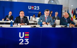 Кулеба сьогодні був із візитом в Іспанії, але вже вирушив додому