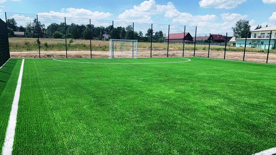 За три года смета футбольной площадки выросла вдвое