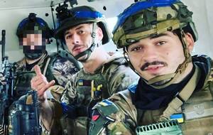 Про смерть Семюела (на фото праворуч) повідомив його брат Деніел