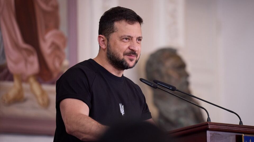 Зеленский рассказал об итогах селекторного совещания с военным руководством