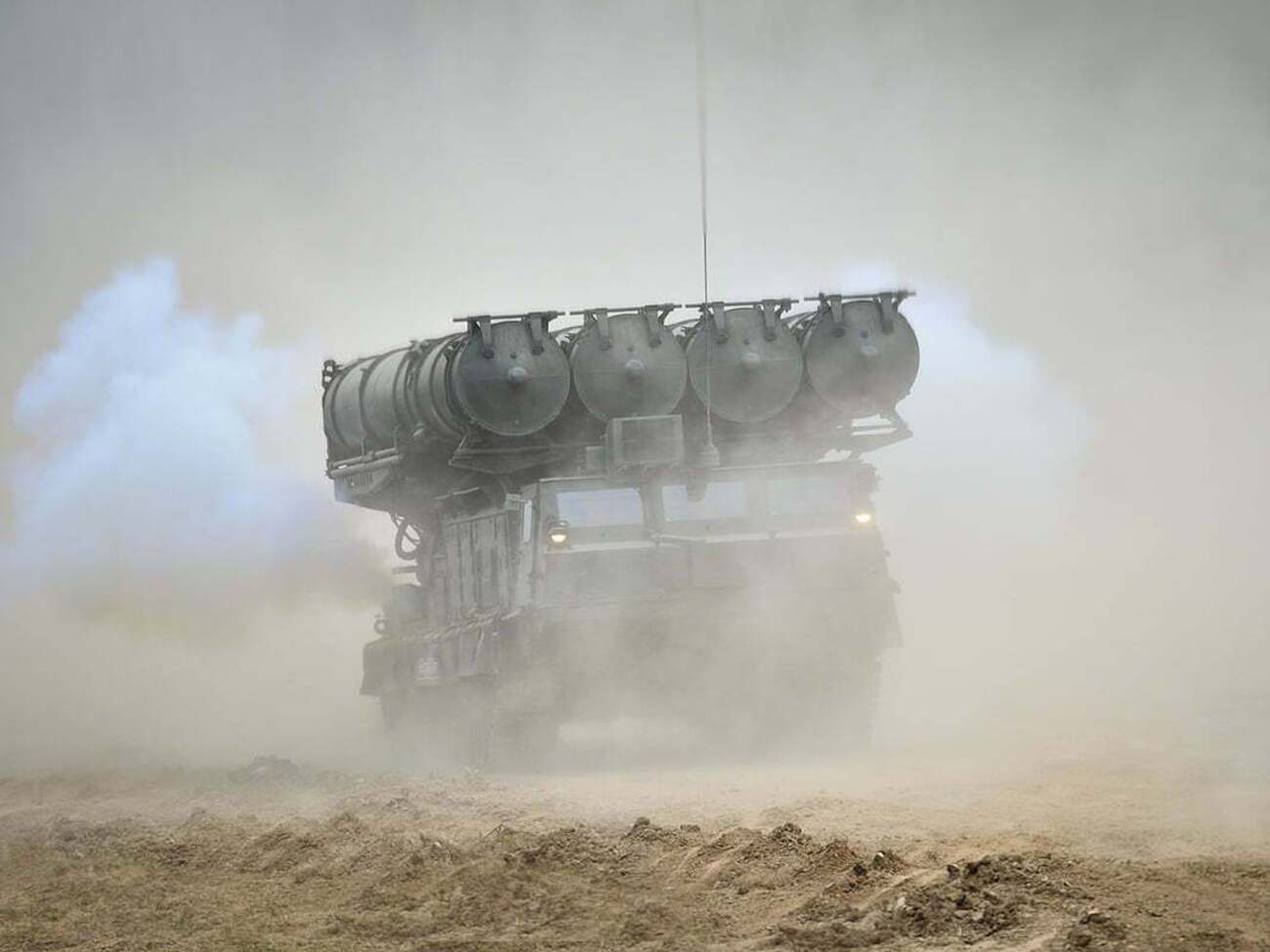 Росія вивезла з Курил комплекси С-300В4