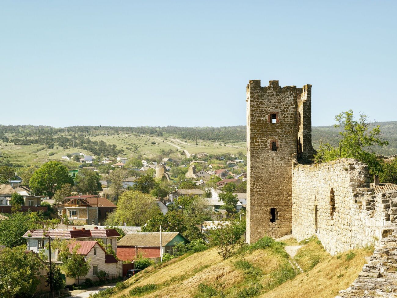 У Феодосії вночі сталася серія вибухів