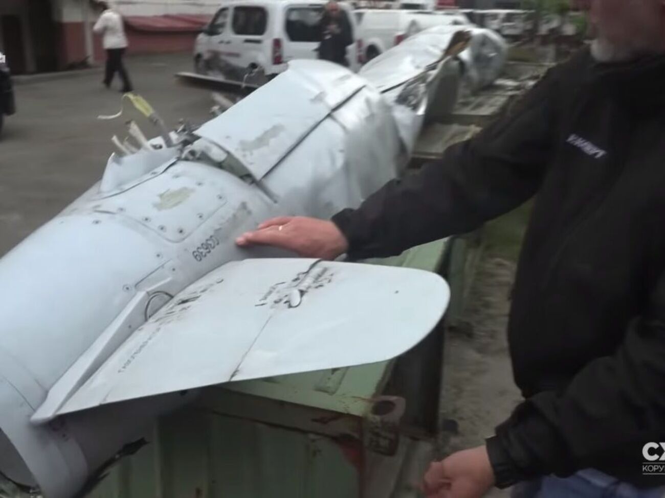 Оккупанты затирают номера ракет, которые были переданы России в 1999 году