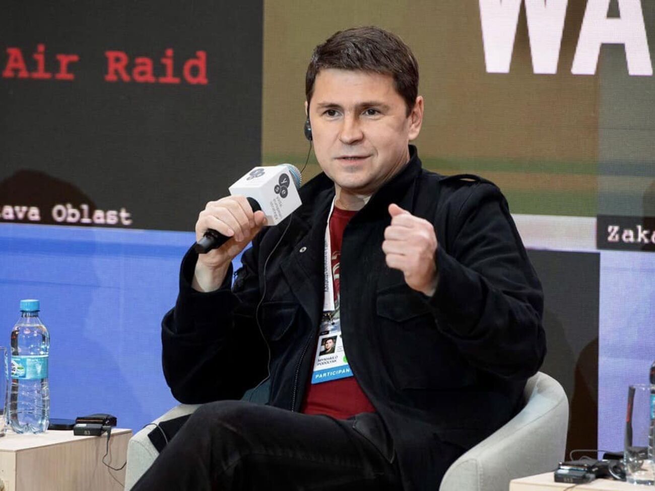 Подоляк прокоментував удар по російському ВДК "Оленегорский горняк" у бухті Новоросійська