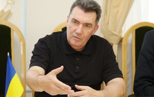 Есть государства, которые сами напрямую не владеют ядерным оружием, однако им его предоставляют страны – члены НАТО, отметил Данилов