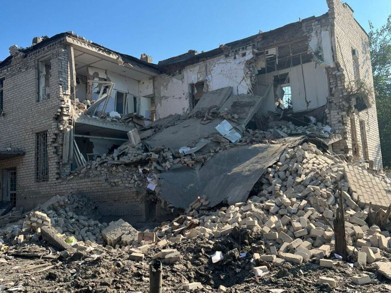 В Запорожской области за сутки поступило 26 сообщений о разрушении домов, квартир и объектов инфраструктуры в результате вражеских ударов