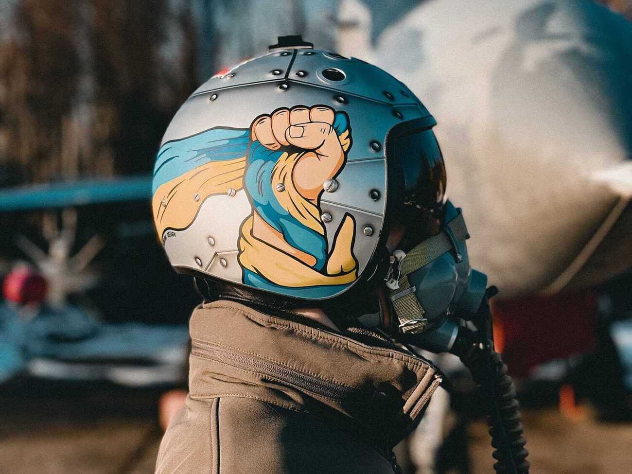 Зеленский отметил героизм участвующих в войне с Россией украинских летчиков