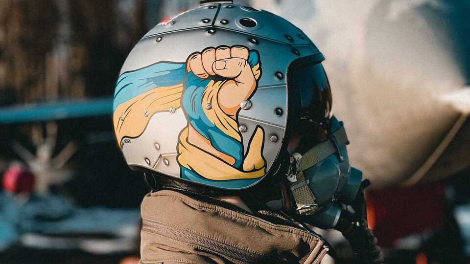 Зеленский отметил героизм участвующих в войне с Россией украинских летчиков