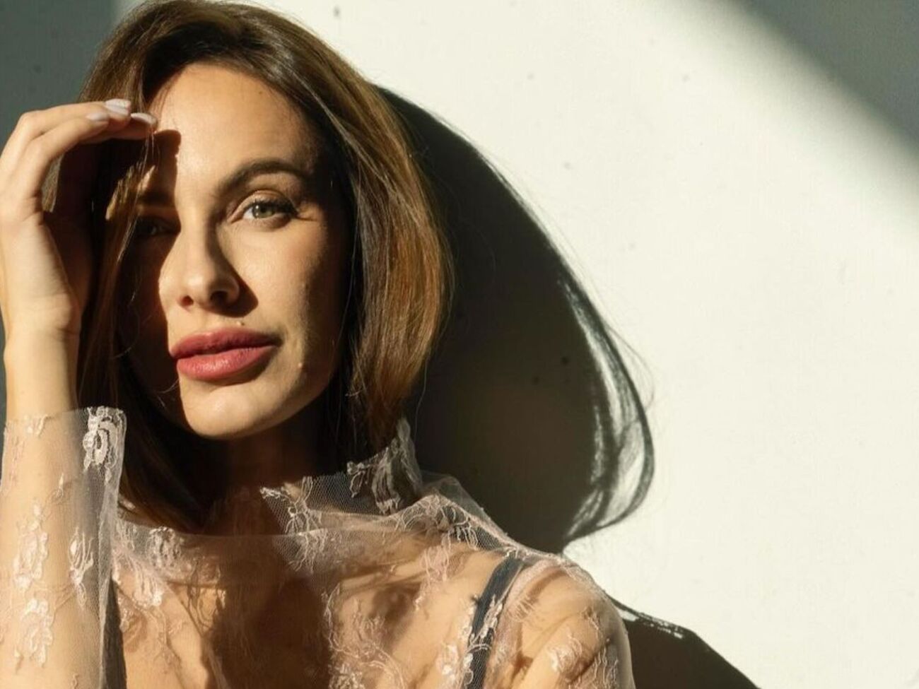 Розчином на основі перекису водню огірки необхідно обробляти раз на тиждень