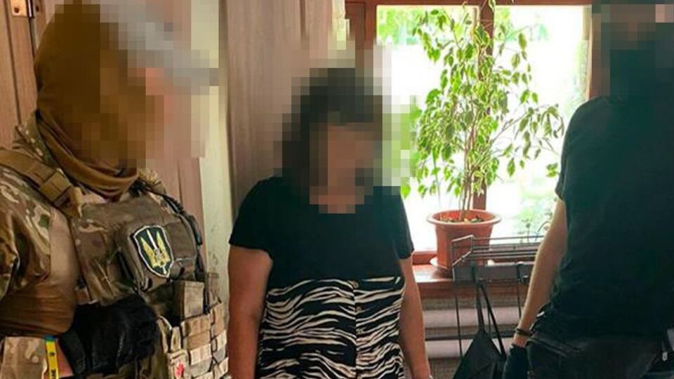 Співробітники СБУ затримали "на гарячому" під час спроби передавання розвідданих загарбникам