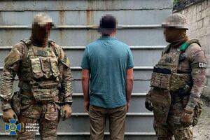 Підозрюваний передавав ворогу дані про кількість зброї, яка прямує на передову – СБУ