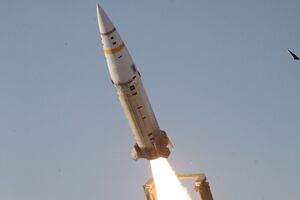 Українська влада активно веде переговори із союзниками щодо передання ракет ATACMS дальністю до 300 км