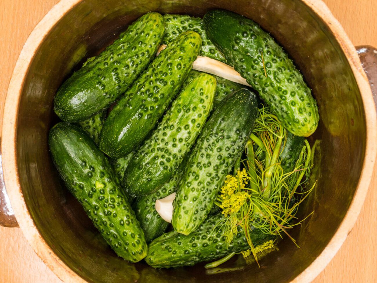 Мариновані огірки можна зберігати в герметичному контейнері до семи днів