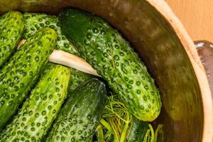 Мариновані огірки можна зберігати в герметичному контейнері до семи днів