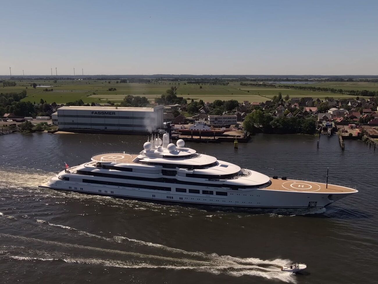 Власти Италии засекретили детали ареста "Шехерезады" и оплаты ее ремонта, включая данные о владельце яхты